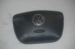 Kuva 1: air-bag matkustajan turvatyyny, Volkswagen Passat 97-00