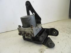 Kuva 1: abs hydraulikoneisto, Renault Mgane 1.4i 16V Sed