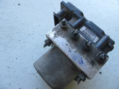 Kuva 1: abs hydraulikoneisto, Nissan Primera P12 1.6i 16V Farm