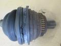 vetoakseli etu vasen 4A0407271DG, 4A0407451X Audi A6 2,5TDI aut. Avant -97 
