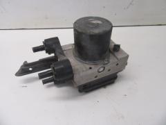 Kuva 1: abs hydraulikoneisto, Mercedes-Benz E 212 200 CDi Sed