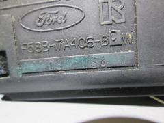 Kuva 1: takalasinpyyhin pesin, Ford Windstar 3,8 V6 -97