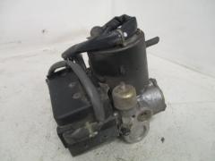 Kuva 1: abs hydraulikoneisto, Toyota Hiace 2,4D lyhyt -96