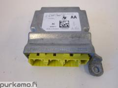 Kuva 1: air-bag keskusyksikk, Ford Fiesta 1.4 TDCi 3 HB