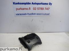 Kuva 1: kojelauta muovi+penkinlmmitin katkaisimet+ turvavyilmoitin, Toyota Avensis (T27) 1.8i Valvematic Sed