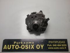 Kuva 1: polttoaineruiskupumppu diesel, Volvo V70 D5