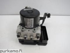 Kuva 1: abs hydraulikoneisto, Volvo V70 III 2.4 D