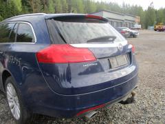 Kuva 1: takaluukku farmari, Opel Insignia A 2.8i 24V Farm 4X4