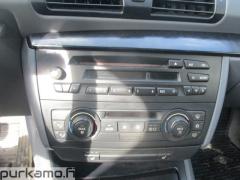 Kuva 1: radio Business, BMW E87 118d 5 HB