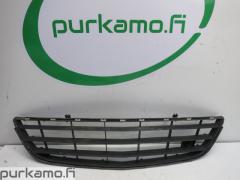 Kuva 1: sleikk keskiosa puskuriin, Opel Corsa D 1.3 CDTi 3 HB