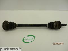 Kuva 1: vetoakseli taka oikea, BMW E90 318 2.0i Sed