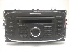 Kuva 1: radio cd dvd, Ford Focus