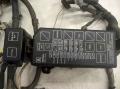sulakerasia + johtosarja 82741-35100, 82742-35010 Toyota Hilux 4x4 2.5TD D4D-KDN170L-