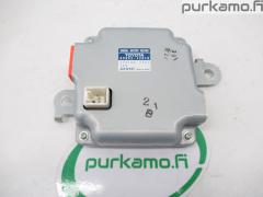 Kuva 1: ohjausboksi sensor battery voltage, Toyota Auris 1.8i Hybrid Farm